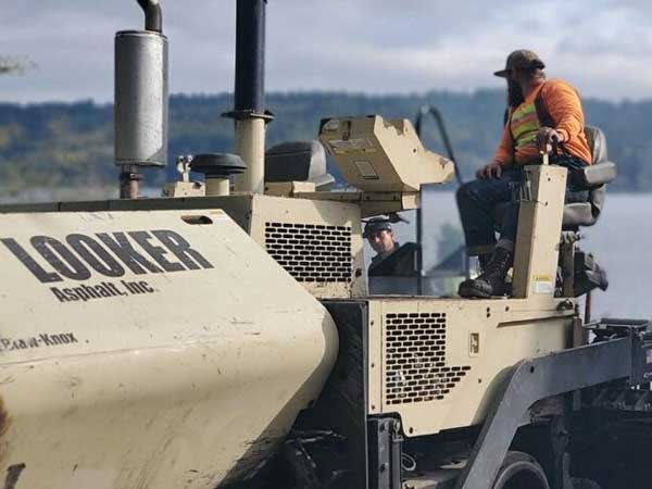 Professional Eatonville asphalt company in WA near 98328