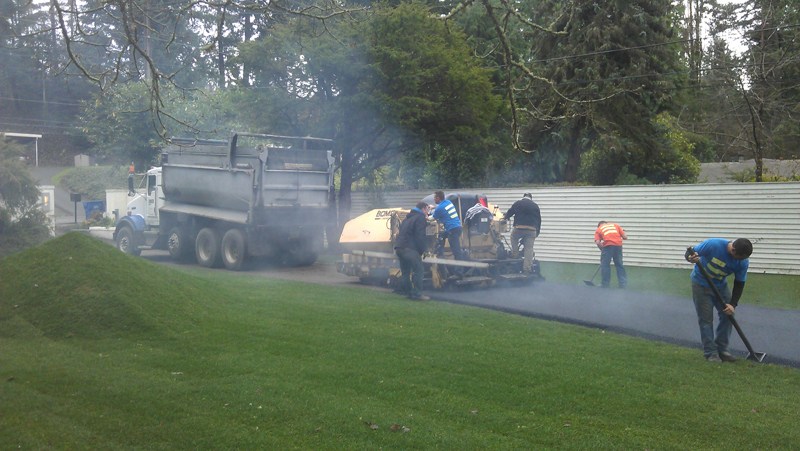 Superior Tenino asphalt driveway in WA near 98589