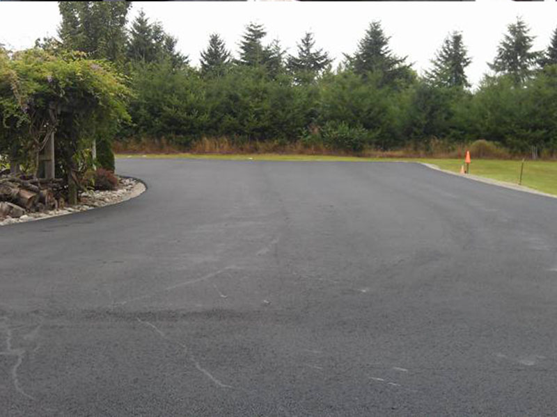Expert Gig Harbor asphalt patch in WA near 98335