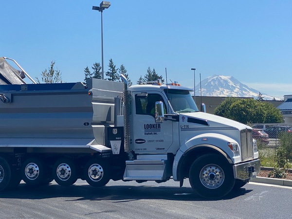 Durable North Tacoma commercial asphalt in WA near 98402