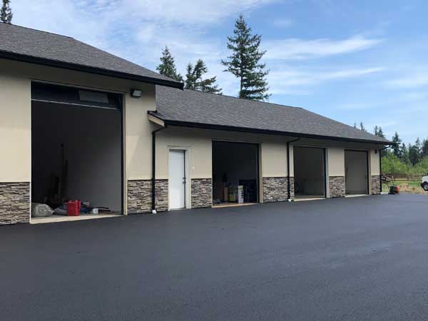 Affordable North Tacoma commercial paving in WA near 98402