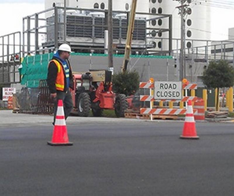 Efficient Puyallup parking lot paving in WA near 98375